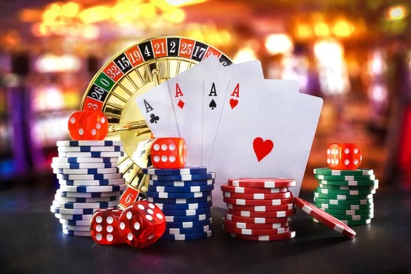 Live Casino Hold'em table with dealer and community cards displayed